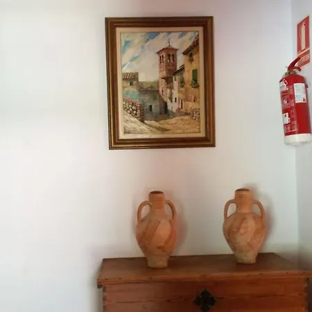 Casa Rural La Casona De La Reserva منزل ريفي *